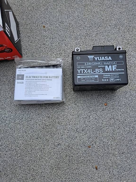 Batterie: Neue YUASA YTXAL-BS Batterie – Usato da Basel venduto da gil_xg9d 2