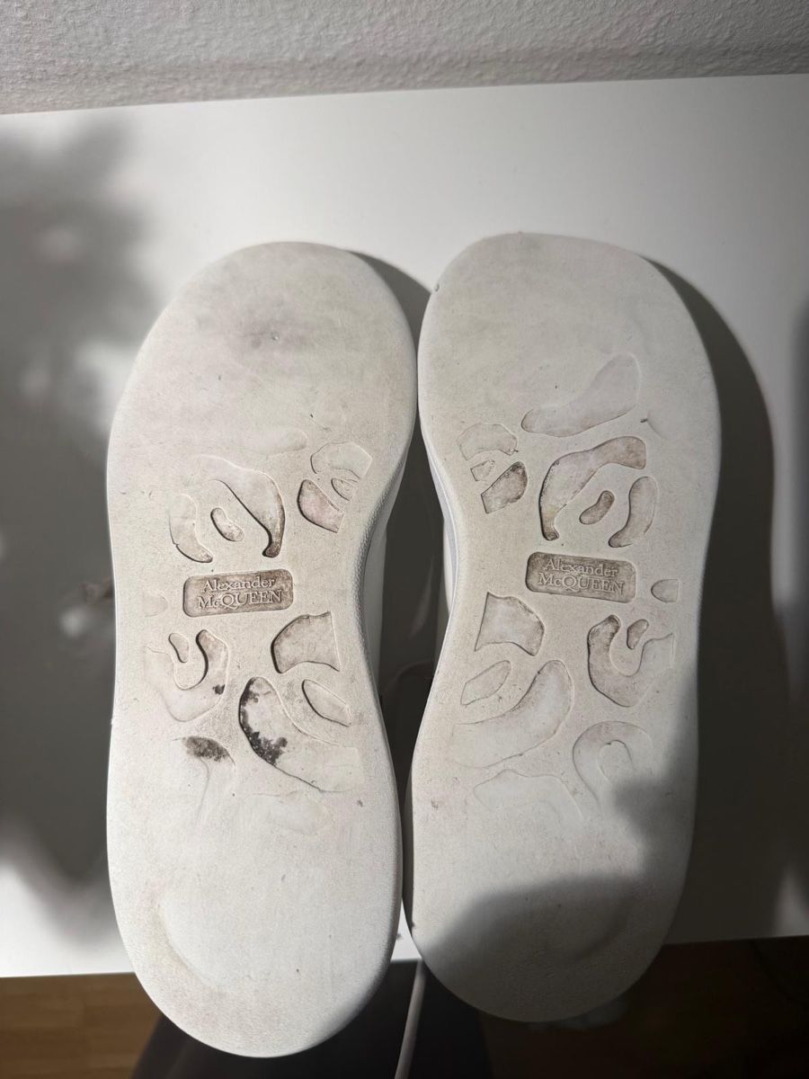 Alexander Mcqueen Damenschuhe: Alexander McQueen Herz Sneaker – Gebraucht aus Herisau von ogkosta 5