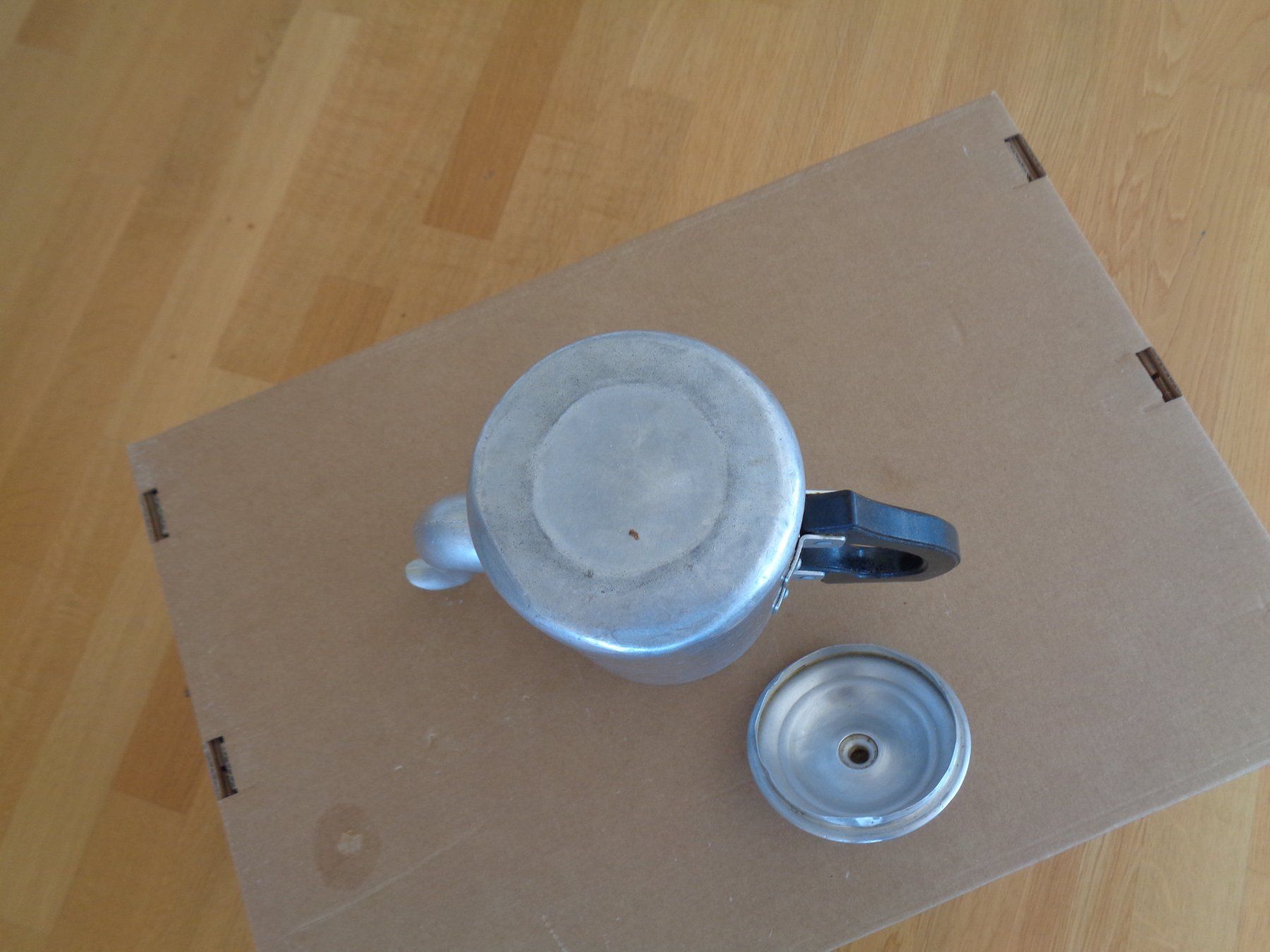Teiere: Kaffeekrug antik Alu – Usato da Hägglingen venduto da Orysen 4
