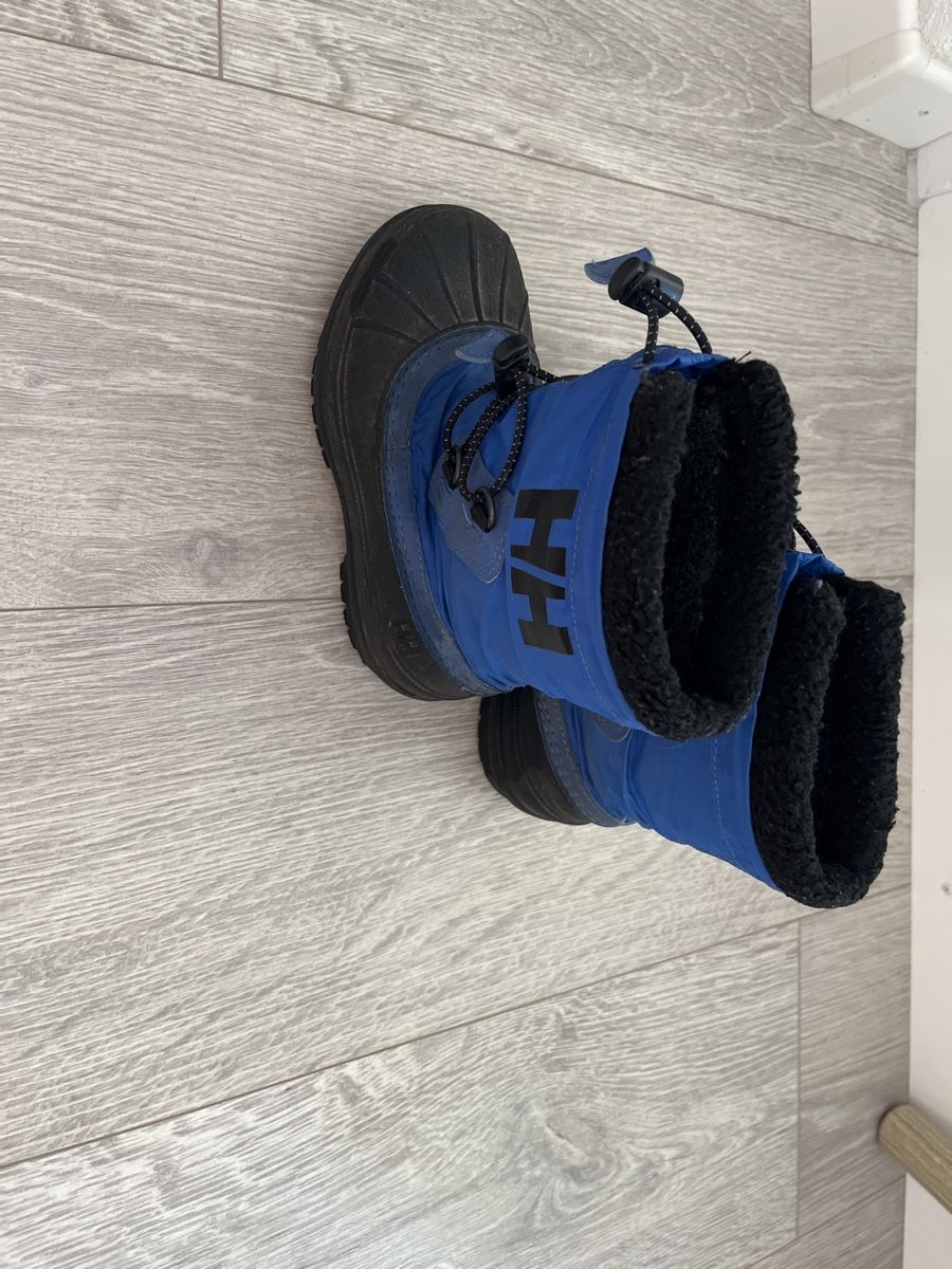 Helly Hansen Scarpe per ragazzi: Helly Hansen Varanger Insulated Kinder Winterboot- Size 28 – Usato da Zürich venduto da ThePicker 1