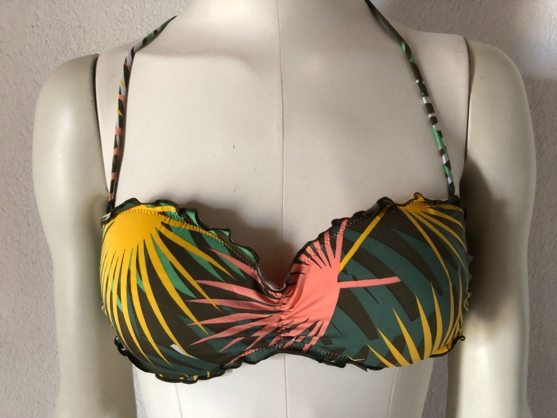 Badekleider & Bikinis: Bikini mit Soft-Cups ohne Bügel – Neu (gemäss Beschreibung) aus Contra von Oly_93 1