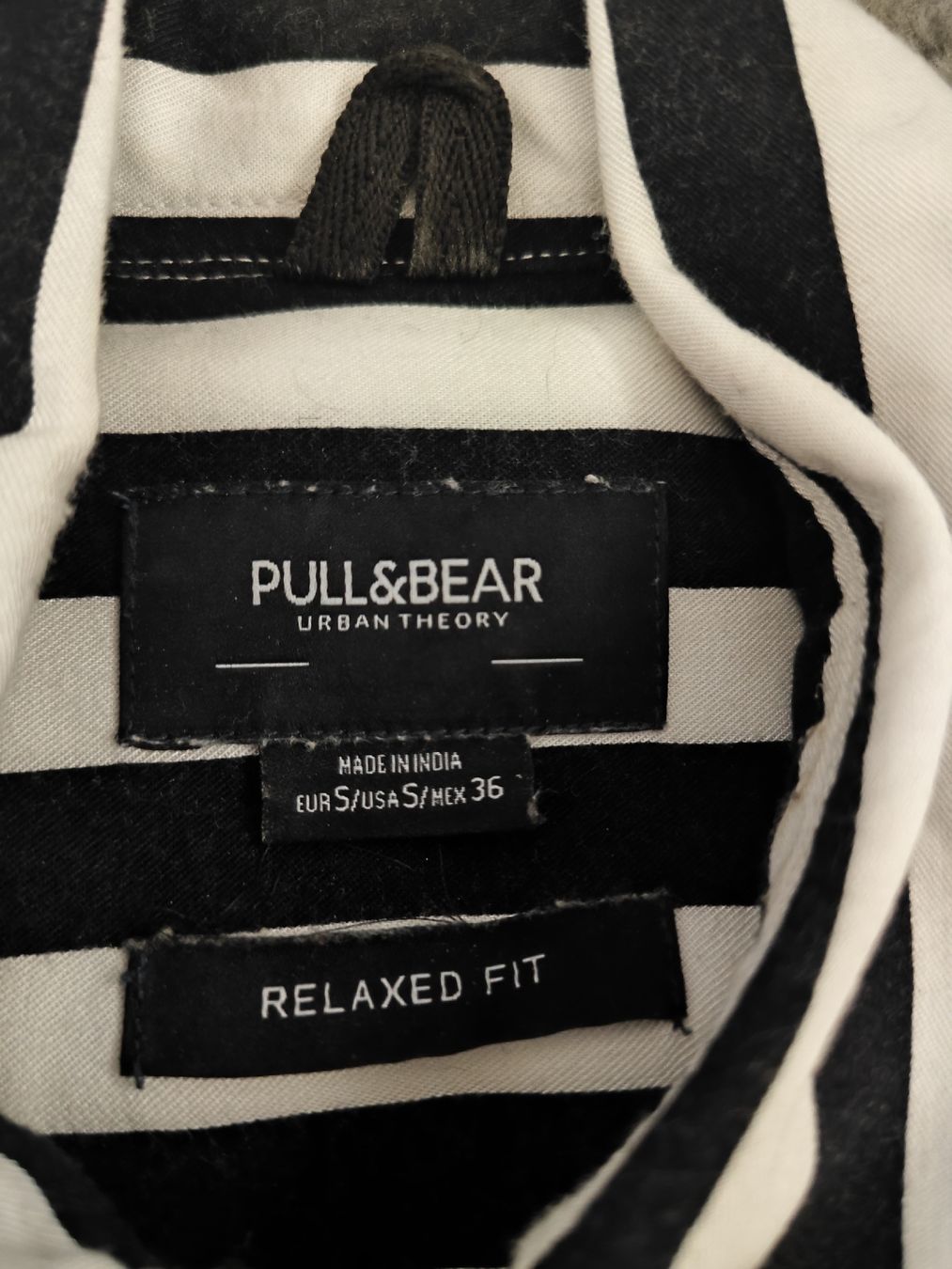 Camicie: Camicia Pull&Bear a righe bianche e nere S/36 – Usato da Bellinzona venduto da Mistaman1995 1