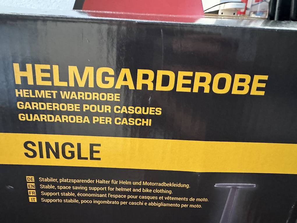 Guardaroba: Hi-Q Tools Helmgarderobe – Nuovo e nell'imballaggio originale da Bern venduto da Lazzi 1