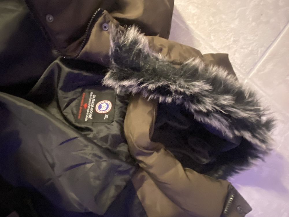 Canada Goose damen herren Daunenjacke XXL Winterjacke grun Kaufen auf Ricardo