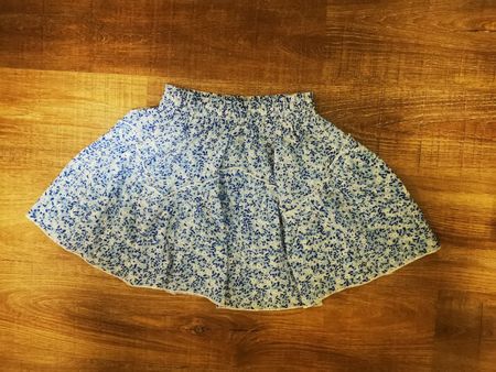 Sommerlicher Blumenrock, Gr36, blau/weiss, Top Zustand!