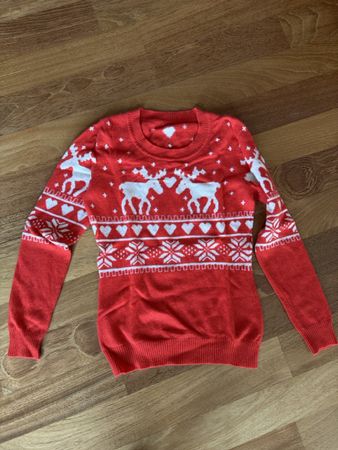 Weihnachtspullover rot mit Rentier-Motiv Grösse S