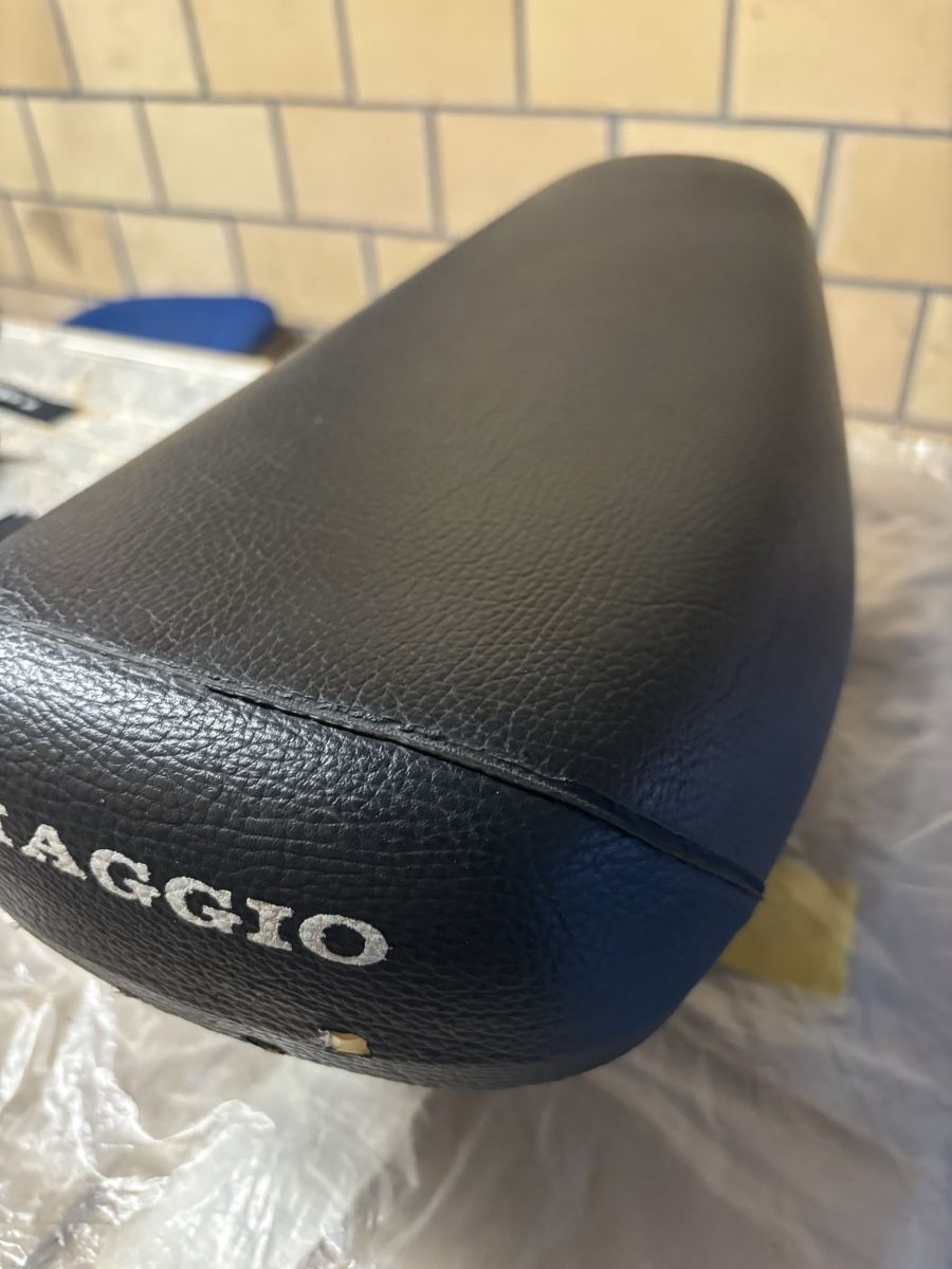 Piaggio Sonstiges Fahrzeugzubehör: Piaggio Si Settel  – Defekt aus Trübbach von U81