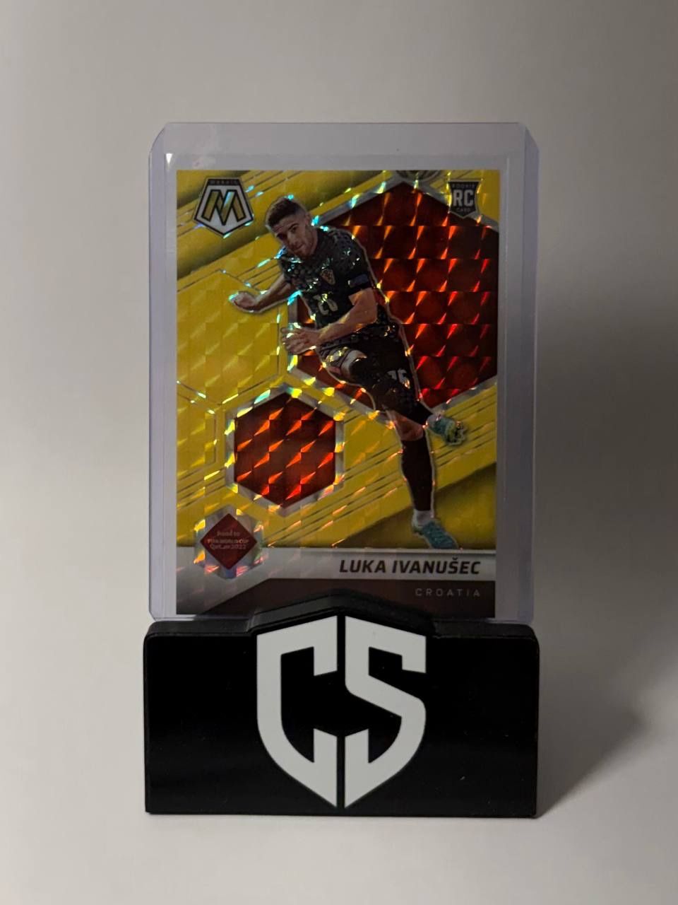 Panini Carte collezionabili: 2021 Panini Mosaic Gold 07/10 Luka Ivanusec – Usato da Oftringen venduto da collectsupply