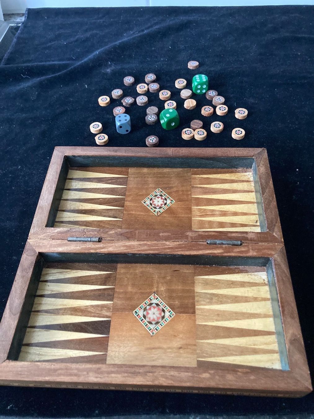 Giochi: Schönes Brettspiel mit Perlmutt – Usato da Zürich venduto da Chaeffeler 4