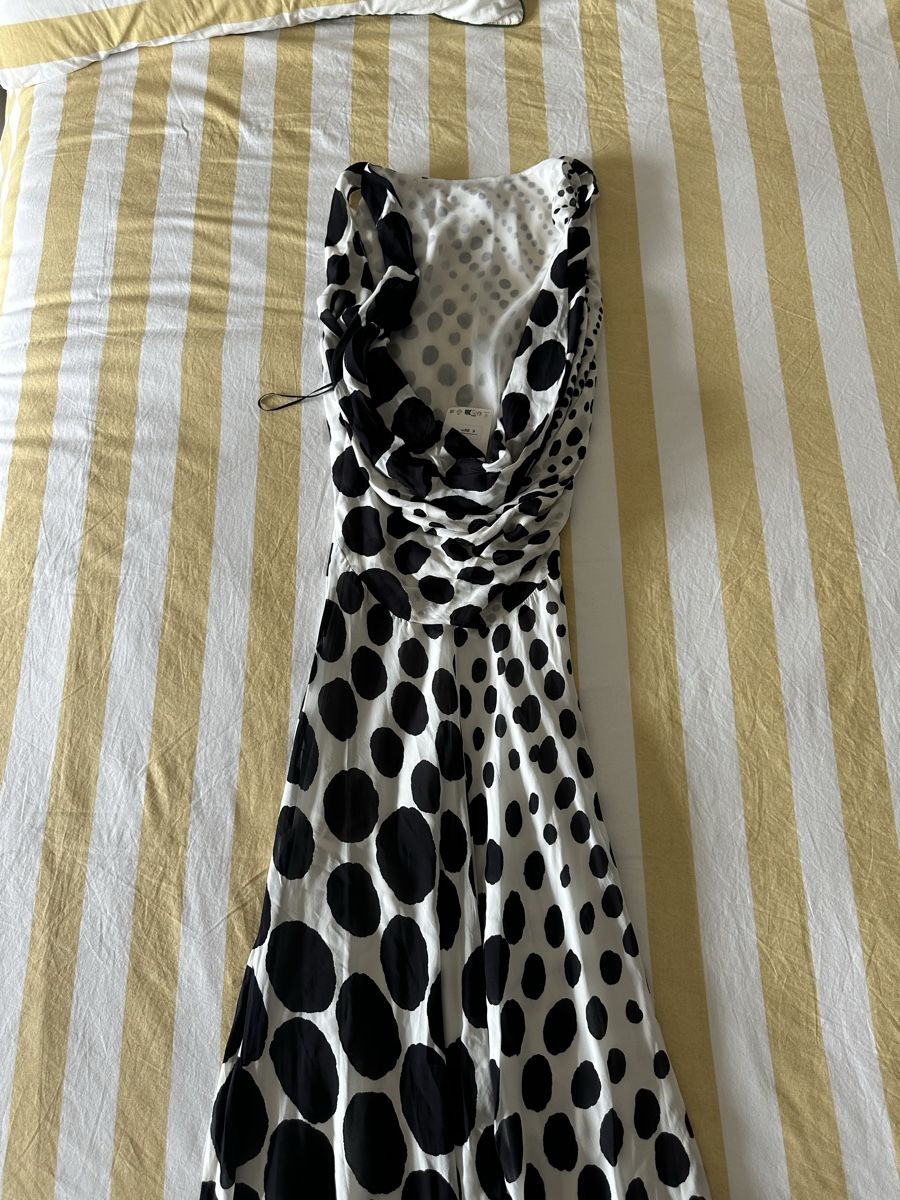 Zara Vestiti: Long dress with dots – Nuovo e nell'imballaggio originale da Buchrain venduto da Franciscacsousa
