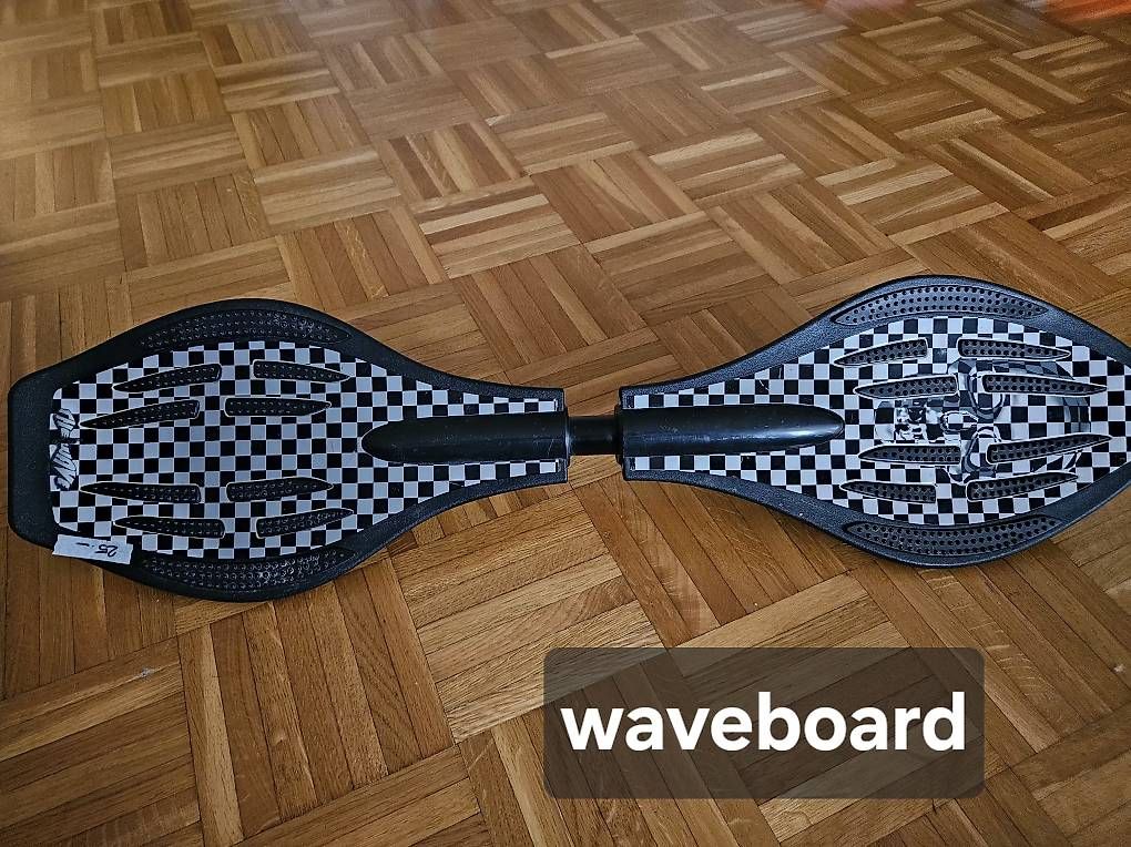 Pattini in linea & Pattini a rotelle: Skates  – Usato da Yvonand venduto da Hannah24 1