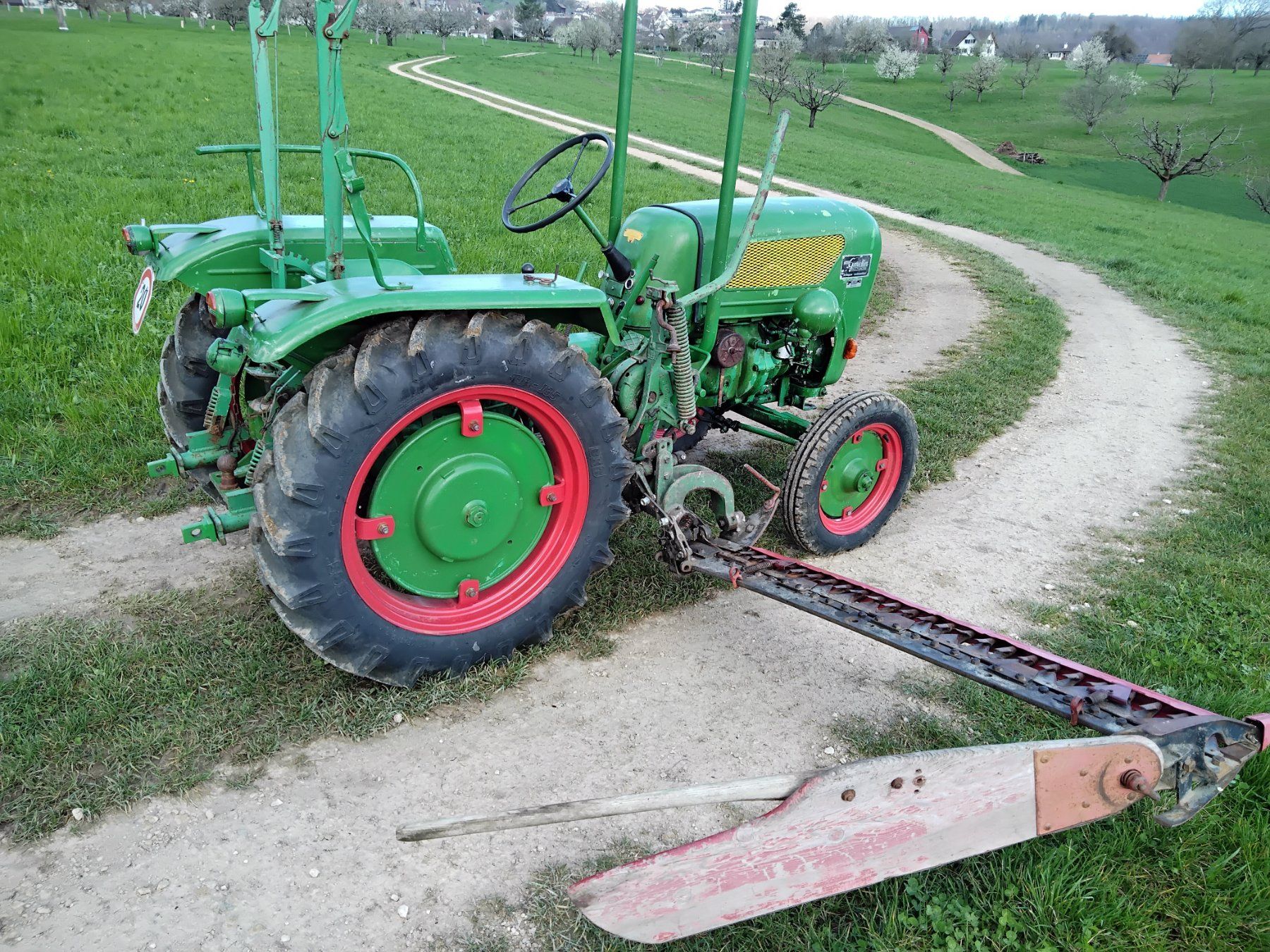 Holder Trattori: Holder B12 Traktor Kleintraktor Oldtimer – Usato da Nuglar venduto da lampa-radio 1