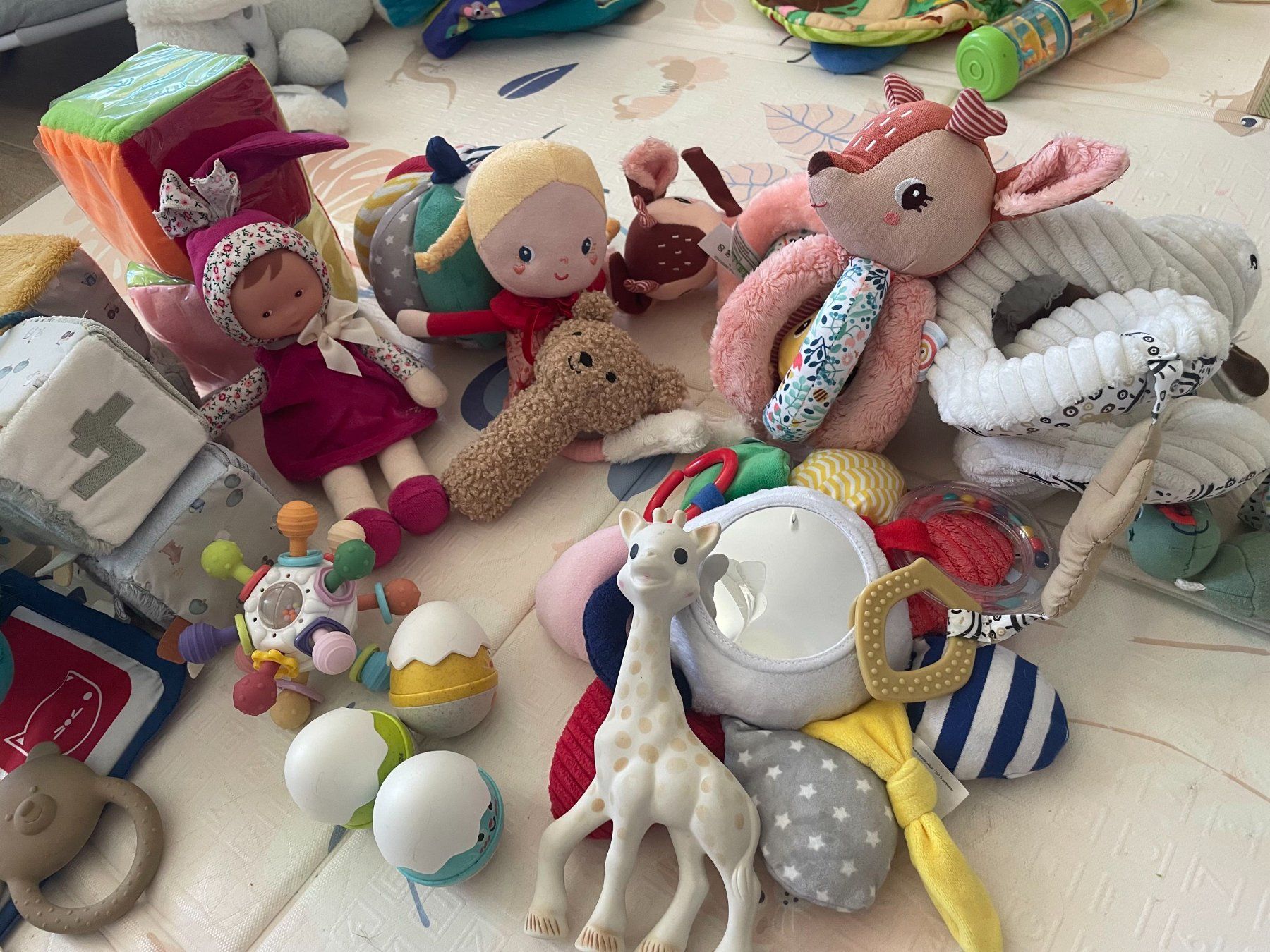 Spielzeuge: Lots de jouets pour bébé – Gebraucht aus Villarimboud von cla_vv9k 1