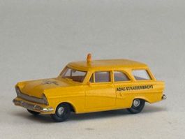 VE1- Brekina Ford 17 m ADAC Strassenwacht