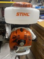 Stihl SR 450 Laub- und Streugutbläser