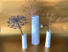 Räder / 3 Porzellan Blumen Väseli