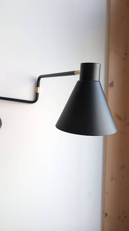 Lampade: Applique murale articulée noire et laiton – Usato da Lausanne venduto da pie_n2mq