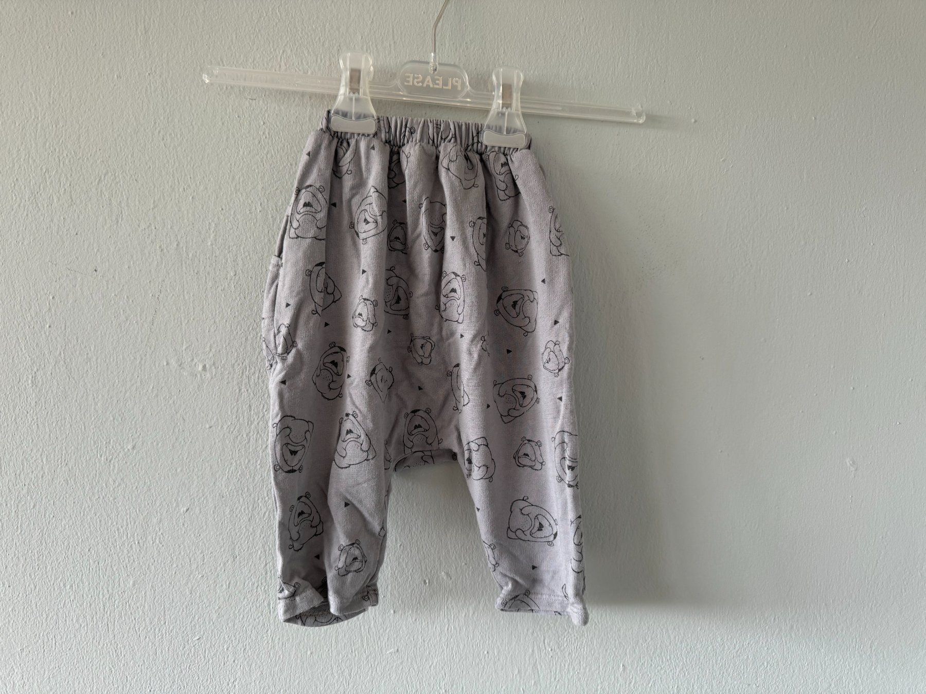 Pantaloni: Tiny Giants pants baby 6 - 12 m – Usato da Neuchâtel venduto da _Easy_to_Find_ 2