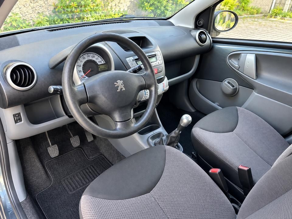 Peugeot Automobili: Peugeot 107 mit MFK – Usato da Küssnacht am Rigi venduto da 19Suzuki97 3
