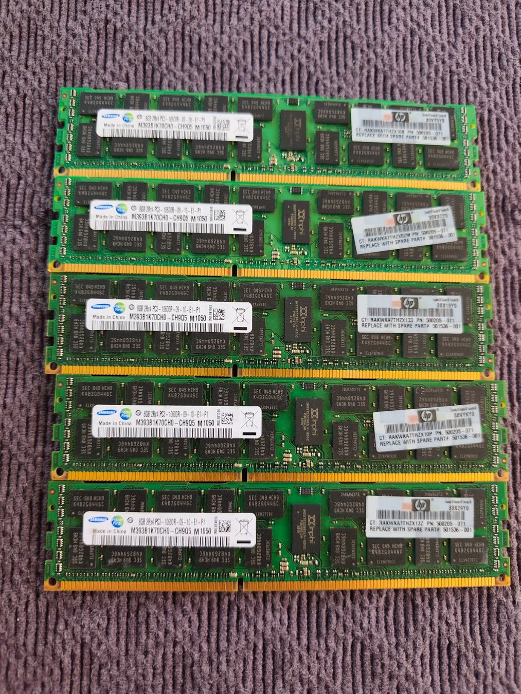 Samsung Memoria / RAM: 5x RAM Samsung 8GB 2Rx4 DDR3 ECC PC3-10600R – Usato da Ebikon venduto da Maverik8