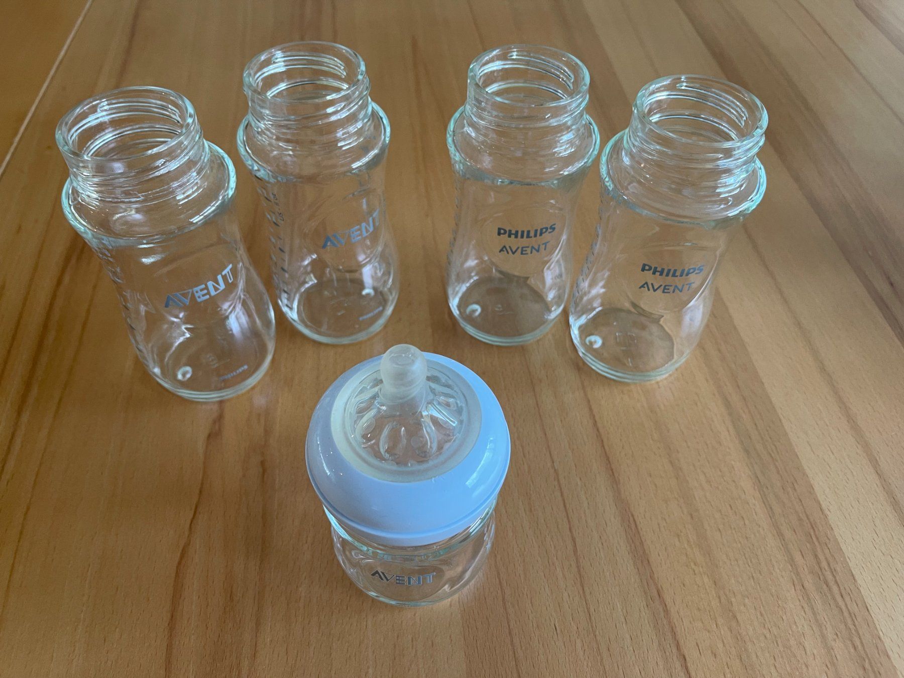 Avent Baby-Mahlzeiten: PHILIPS AVENT Babyflaschen Set 9-teilig – Gebraucht aus Zürich von nnaarrccoossiiss 1
