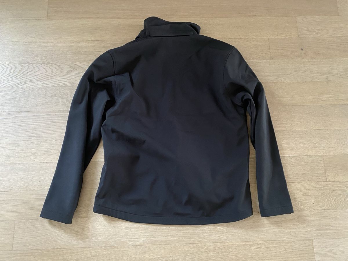 Giacche: Veste noire pro-one – Usato da Bussigny venduto da Pauline.dbs 2