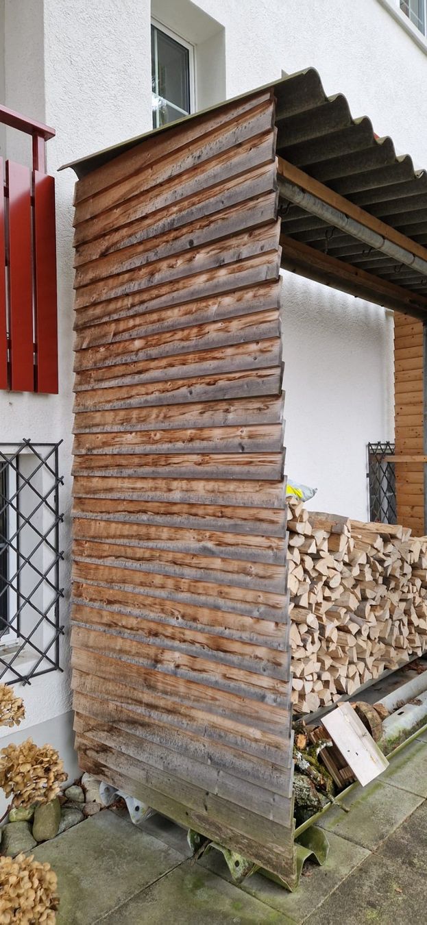 Scaffali: Brennholzgestell – Usato da Buch am Irchel venduto da angrin01
