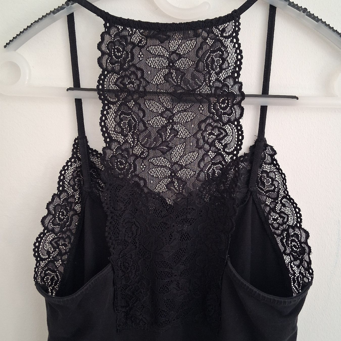Top: Munich Freedom Black Lace Top Size M – Nuovo (secondo la descrizione) da Wil SG venduto da tre_g2l7 4