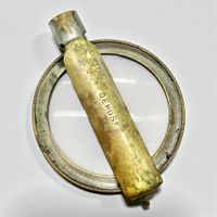 Loupe pliante antique en laiton plaqué, fabriquée en France