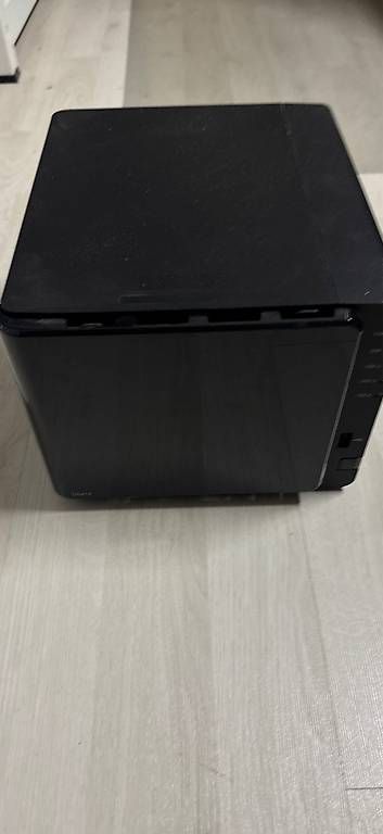 Synology Dischi rigidi: Synology DS414 – Usato da Bellinzona venduto da robi-s