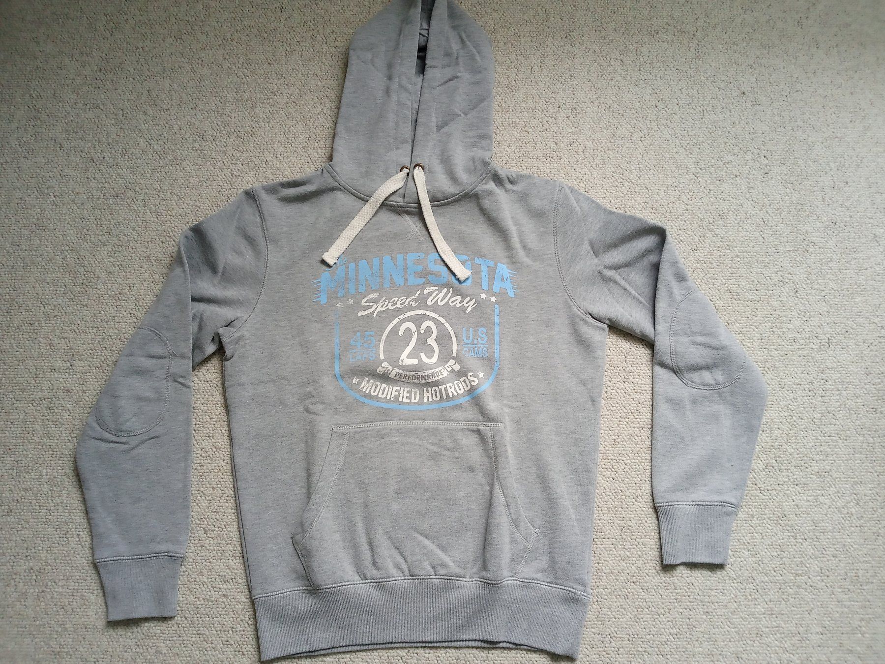 Maglioni & Felpe: Hoodie – Usato da Pfungen venduto da pegbob