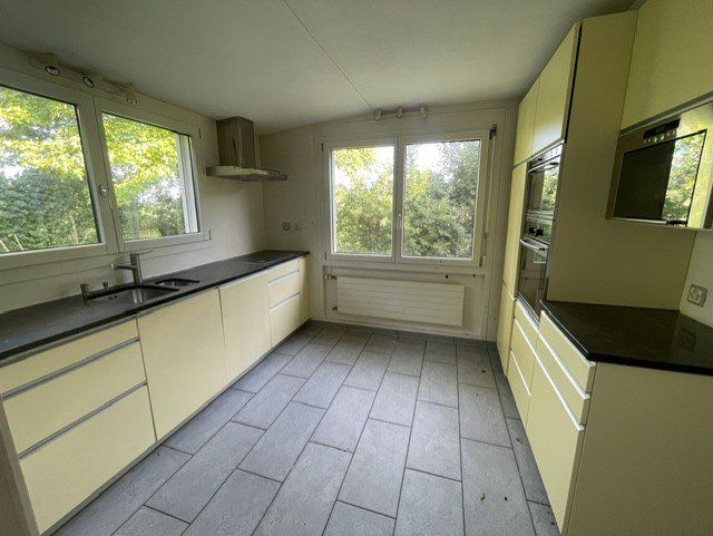 V-Zug Cucine complete: Küche Einbauküche Küchengeräte – Usato da Steinhausen venduto da Surferking