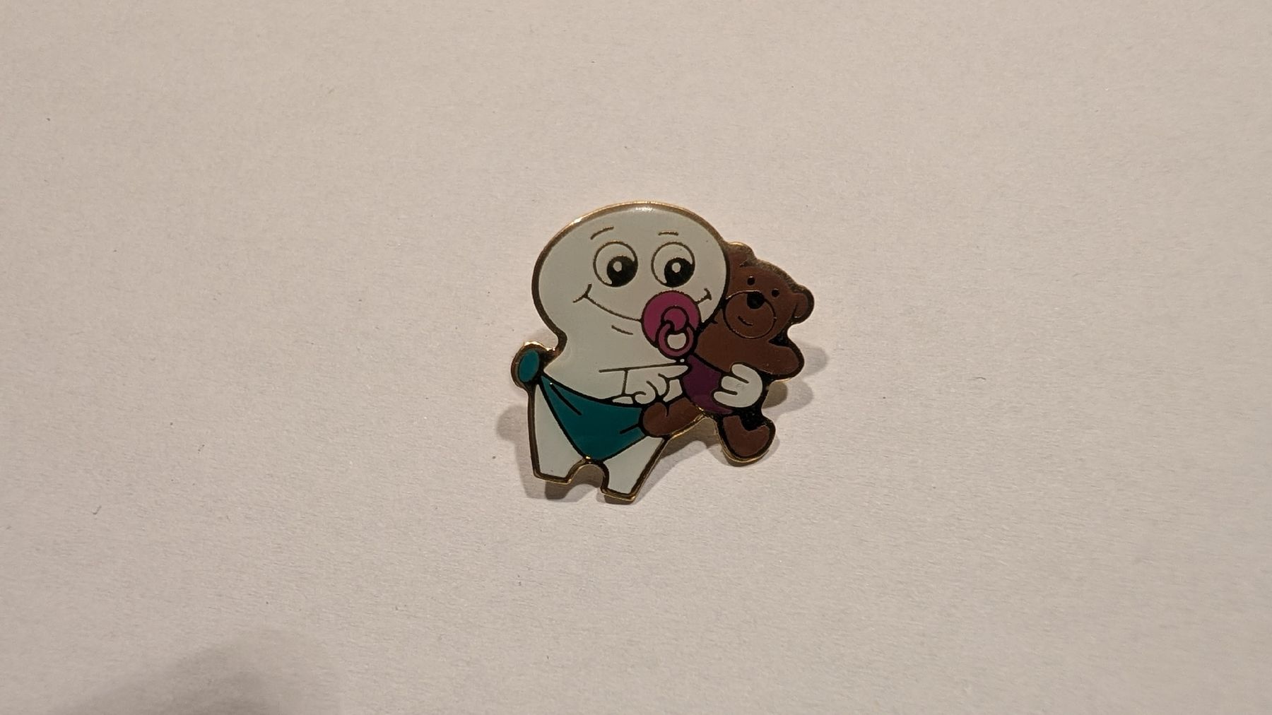 Maga Placchette & Badge: 9 Pins von Maga – Usato da Olten venduto da NicoOnline 1