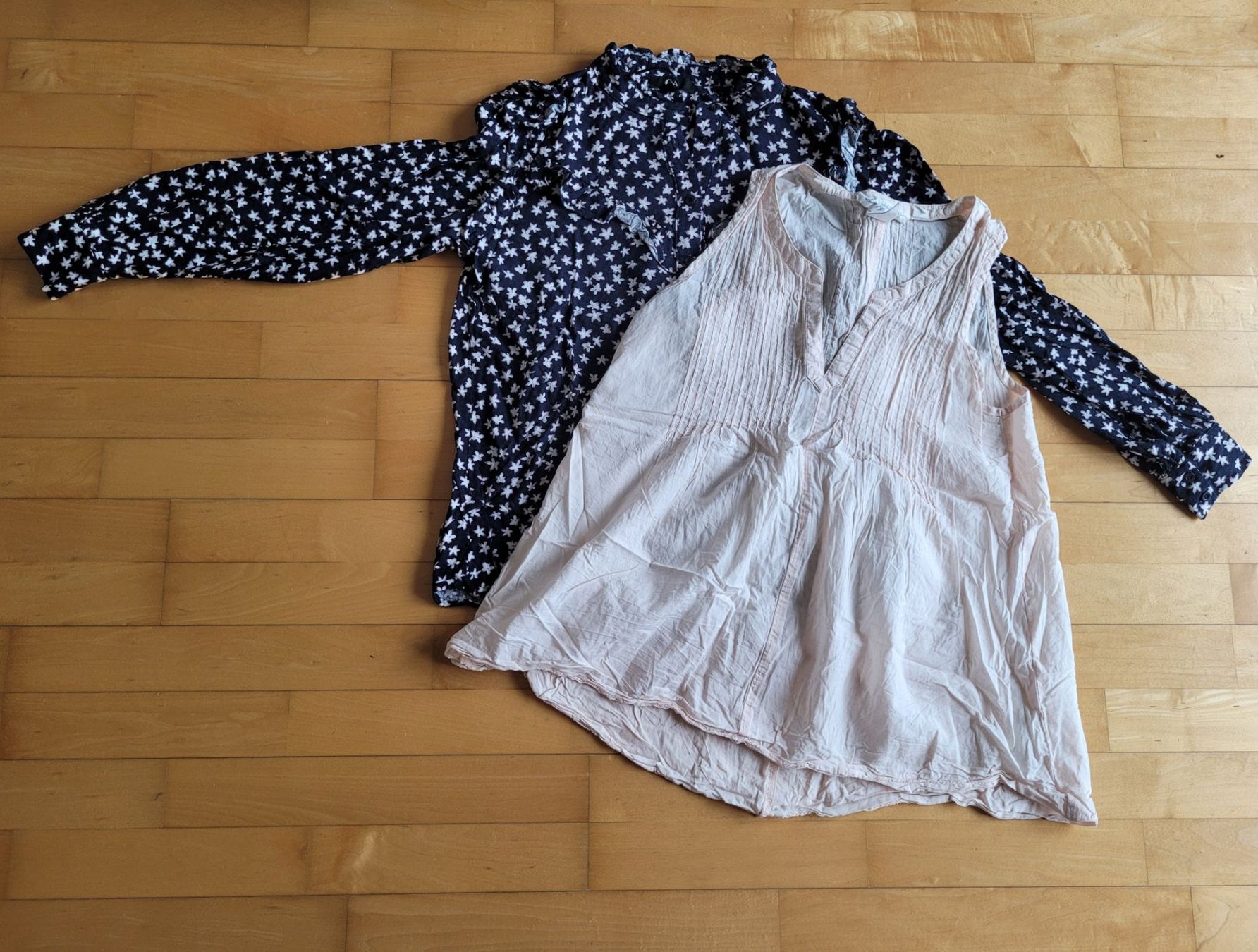 Lotti di vestiti: Diverse Damenkleider – Usato da St. Margrethen SG venduto da SamusAran 2