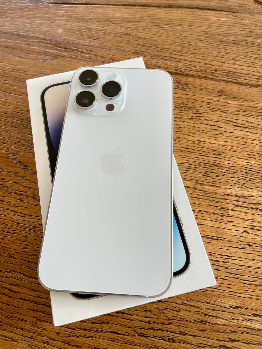 Apple Portables: iPhone 14 Pro Max - 256GB, silber – D'occasion à Hombrechtikon par NSC_H