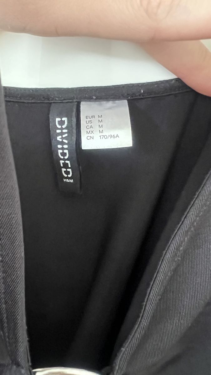H&M Kleider: H&M Schwarzes Kleid – Gebraucht aus Wermatswil von Jara.a.s 2