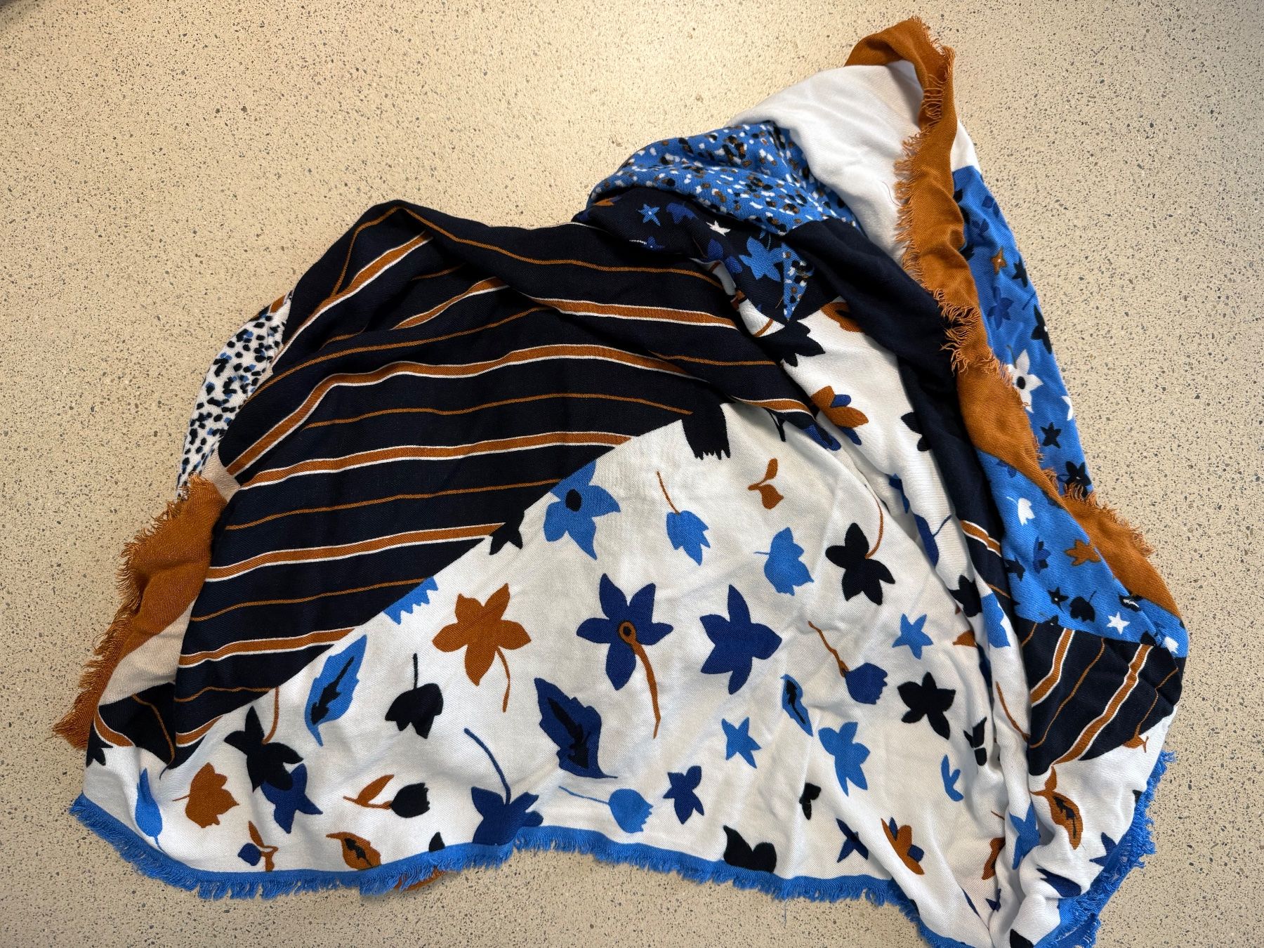 Marc O'Polo Foulard & Sciarpe: Schal 100x180 cm "Marc o Polo" – Usato da Diepoldsau venduto da Luec0 1