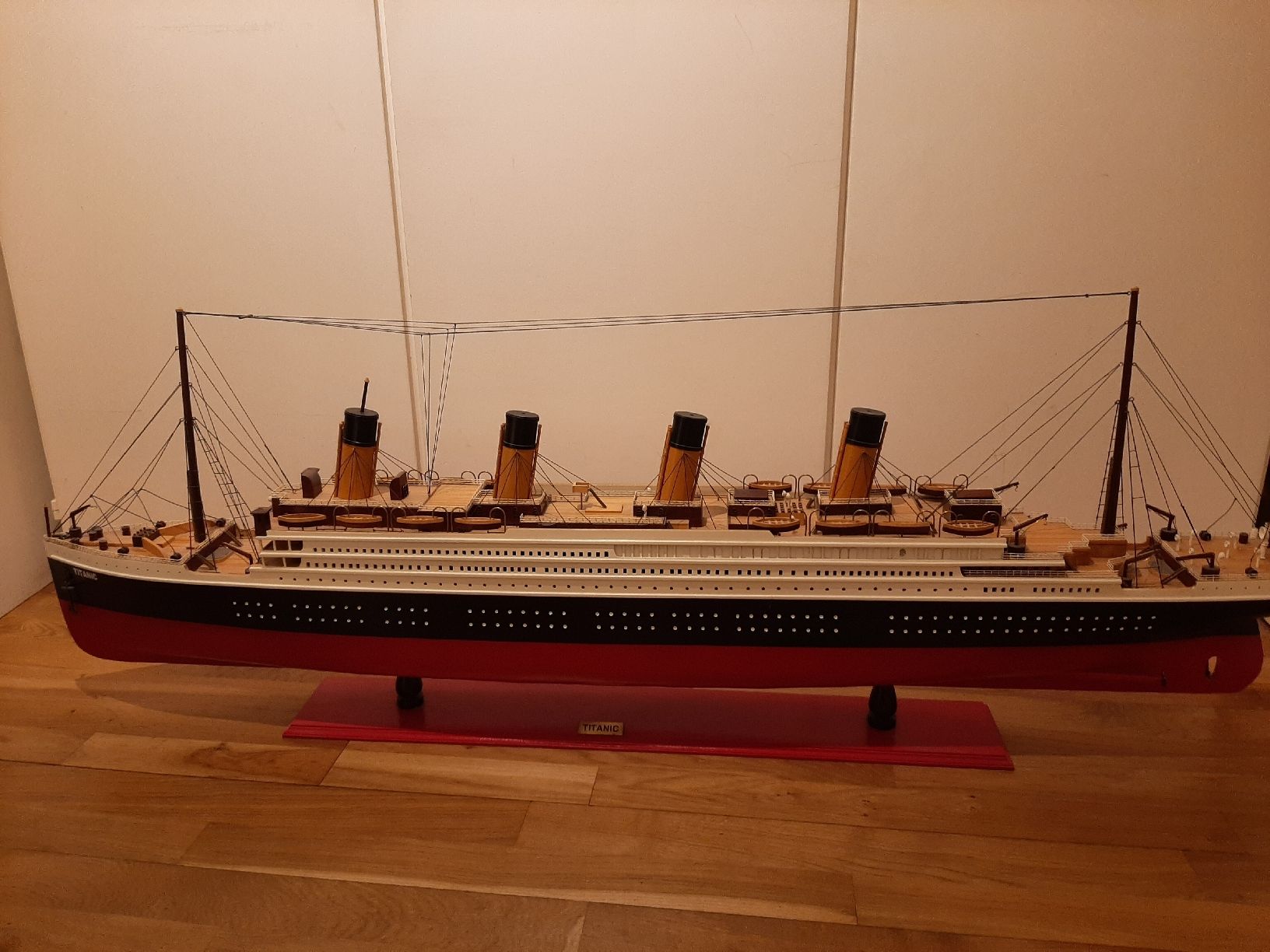 Kit di modellismo & Modellini statici: Modellschiff Titanic – Usato da Flüh venduto da pauletta1985