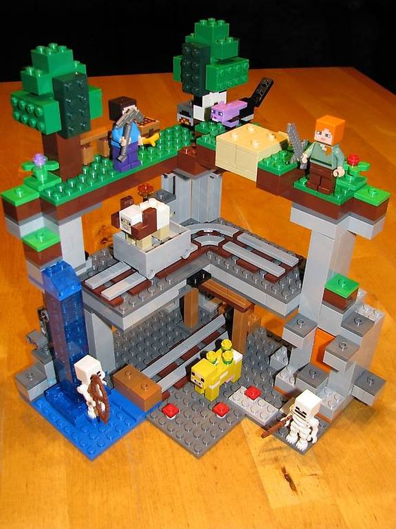 Lego Minecraft 21169 The First Adventure (Gebraucht) in Wangen b. Olten ...