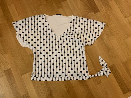 Wunderschöner Oberteil Bluse Damen Grösse M/L