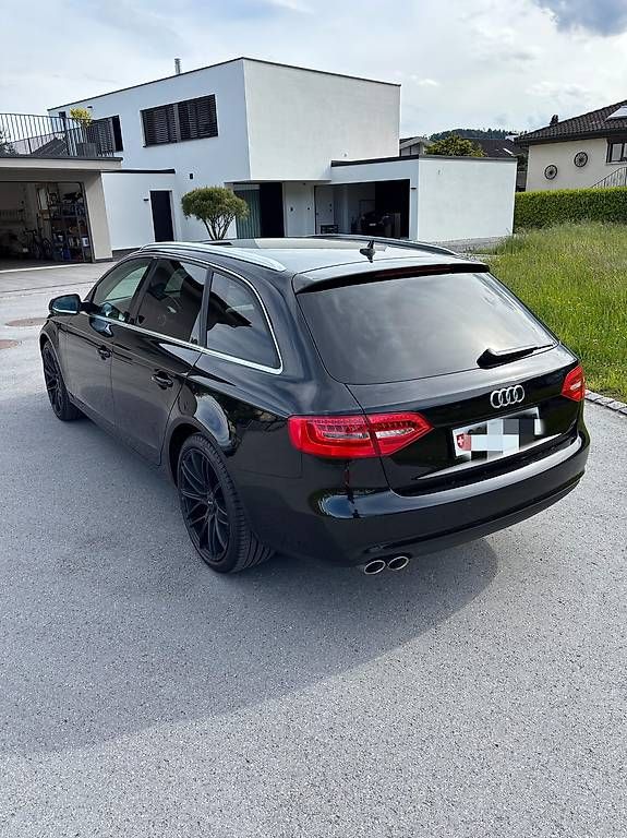 Audi Automobili: Servicegepflegter Audi A4 Kombi – Usato da Au SG venduto da Delrutzero 1