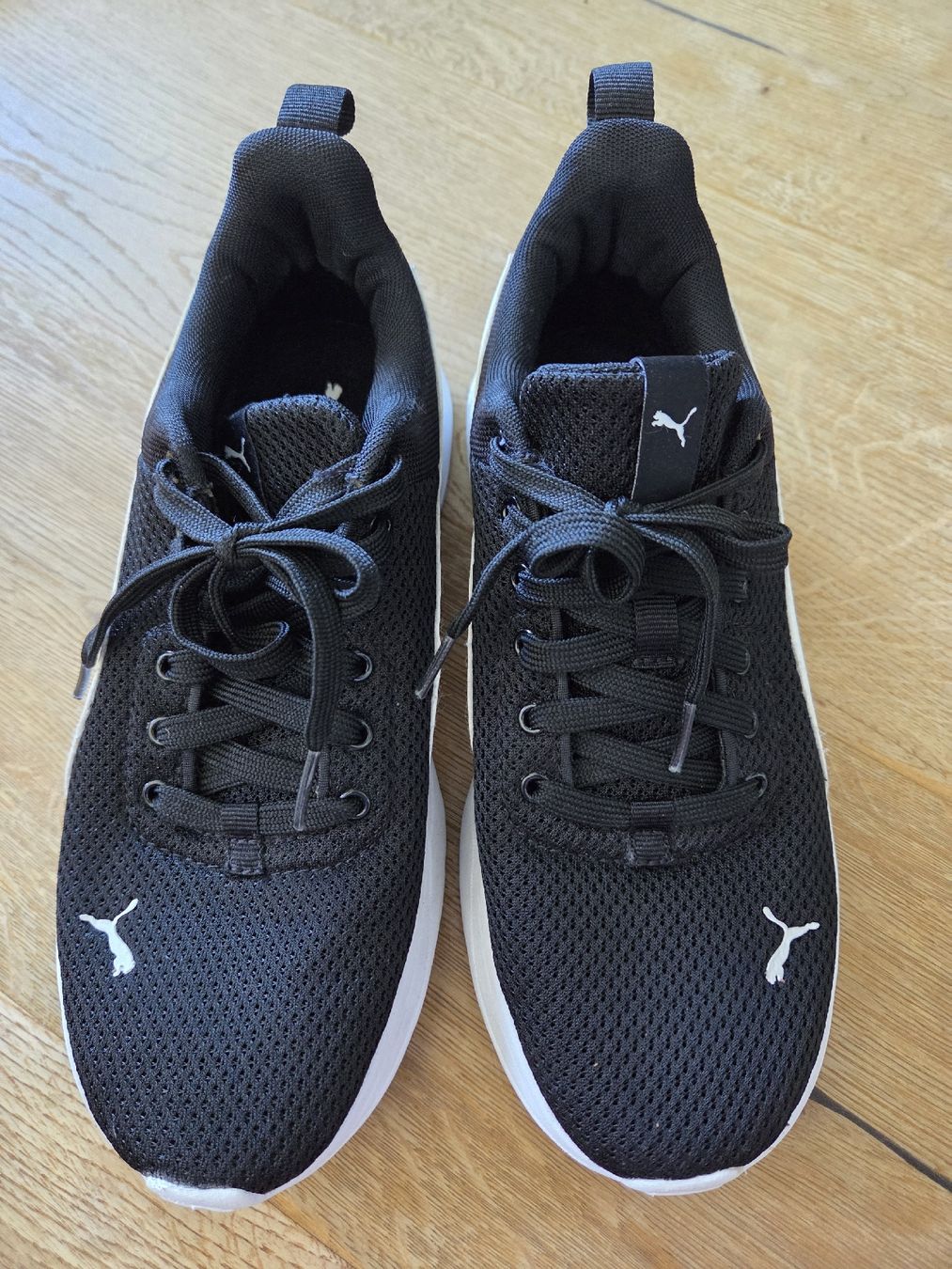 Puma Scarpe da uomo: PUMA Laufschuhe – Usato da Emmen venduto da GrabandGo 2