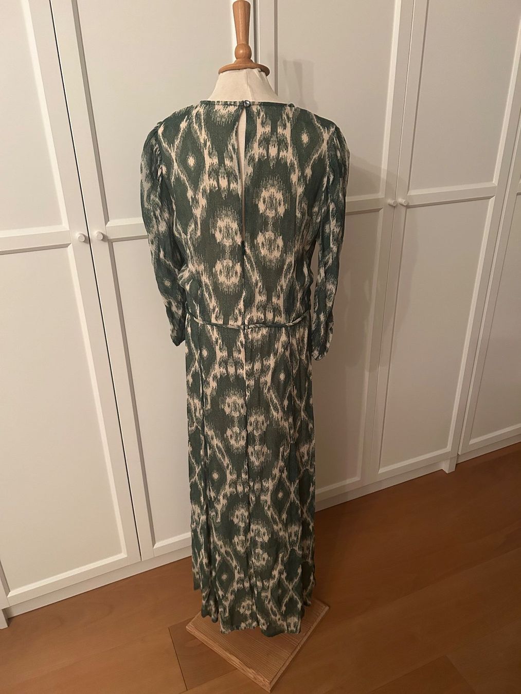 Ba&Sh Robes: Midikleid ba&sh – D'occasion à Luzern par lou4444 2