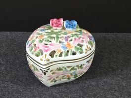 Romantische Porzellan Dose mit Blumenmuster, Vintage Stil