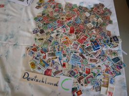 Deutschland Marken 90g = ca 1100 St. Abgelöst Gebraucht,