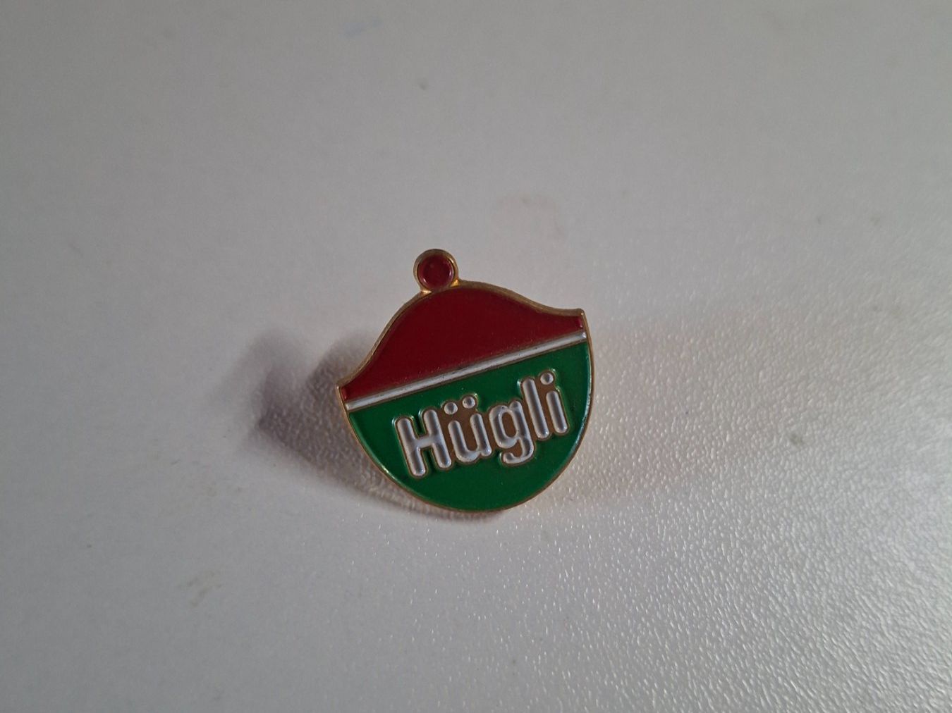 Plaketten & Abzeichen: Pin Hügli – Gebraucht aus Erlinsbach von pfunky