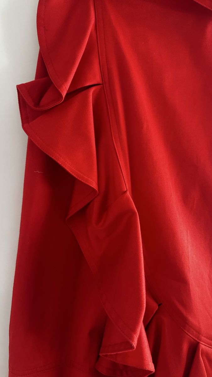 Gonne: Alexis Red Ruffle Skirt, Size Small – Usato da Luzern venduto da ida_hv2y 2