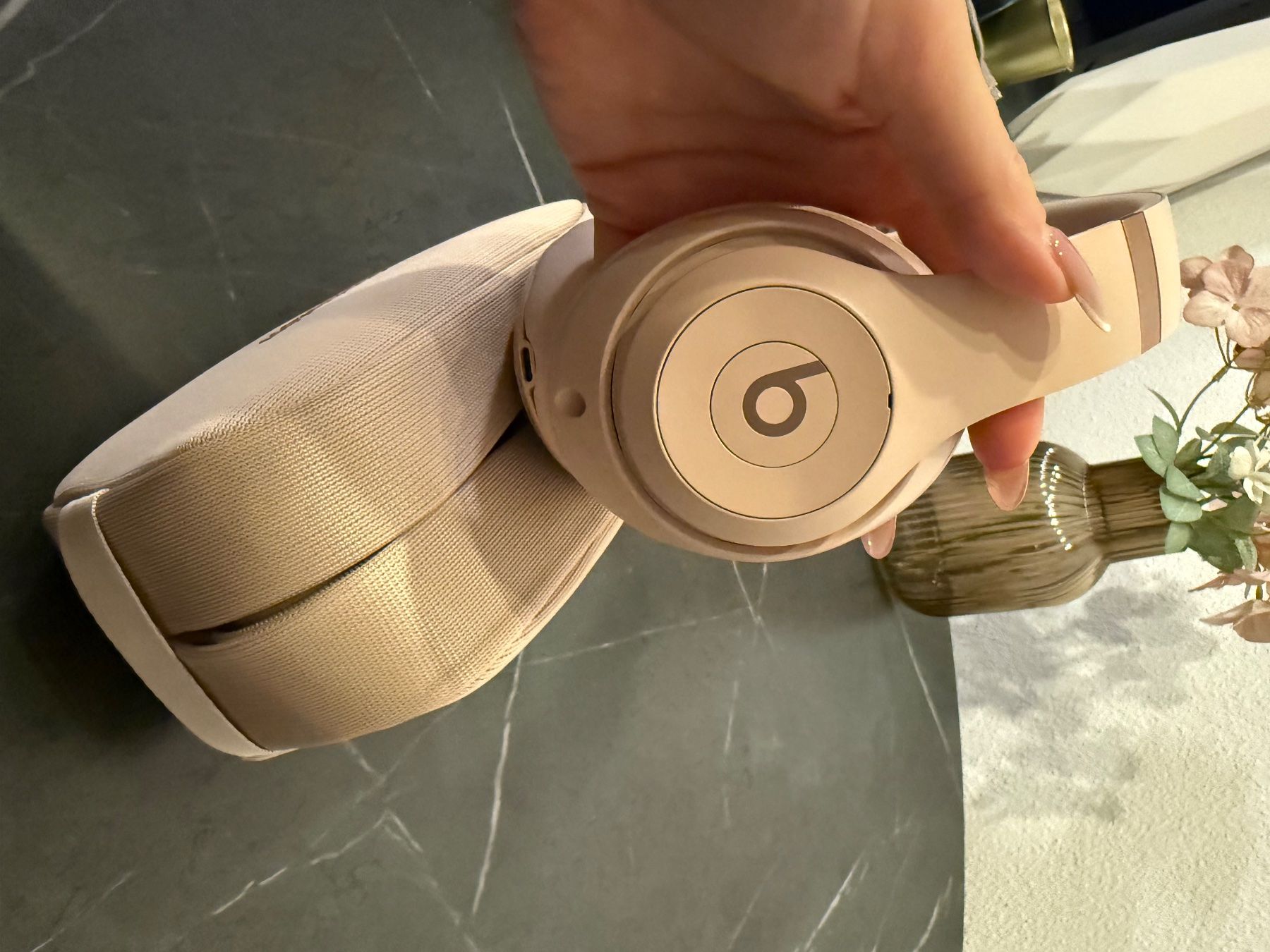 Beats Cuffie: Beats Studio3 Kopfhörer Kim Kardashian hellrosa – Usato da Erlen venduto da med_yf6g 2