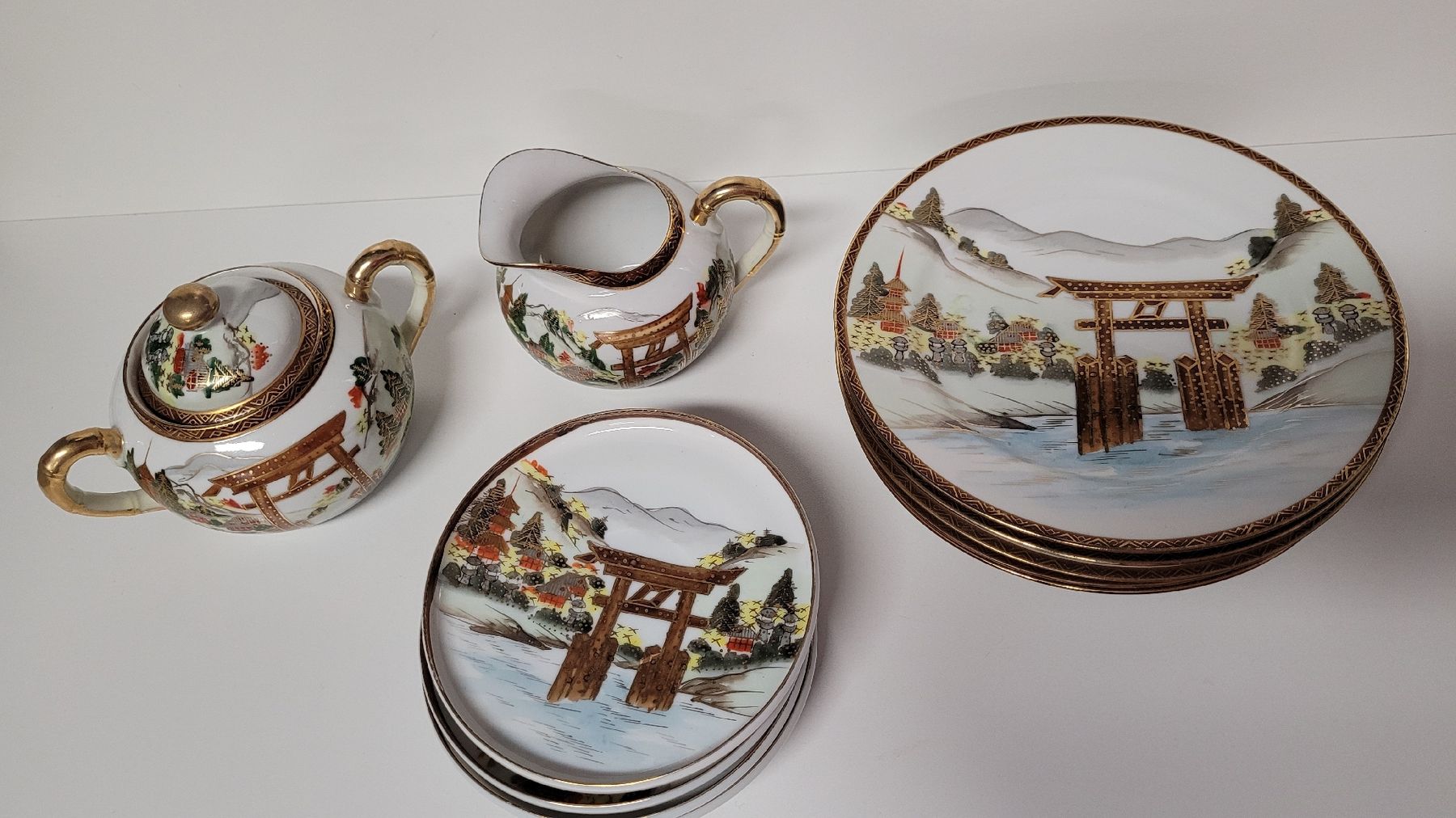 Set di piatti: Japanisches Geschirr Set alt – Usato da Zofingen venduto da Loop_ReSale 6
