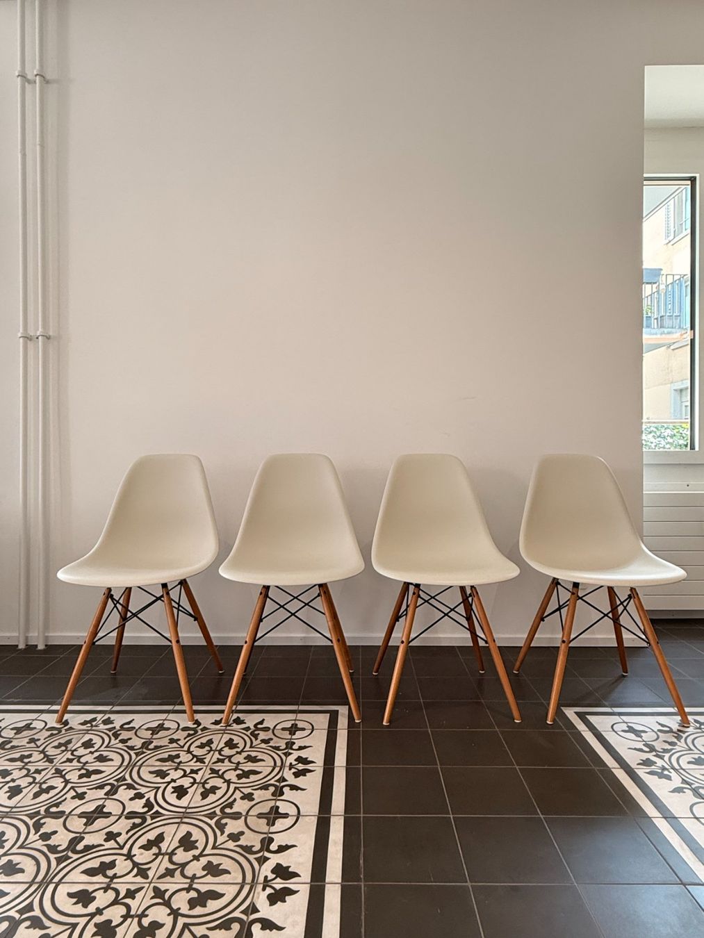 Vitra Sedie: 4 Stühle von Vitra - Eames Plastic Side Chair DSW – Nuovo (secondo la descrizione) da Zürich venduto da kiddoroboto 6